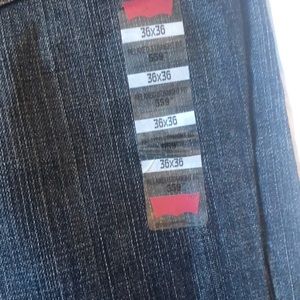 Brand new never wear Levi’s